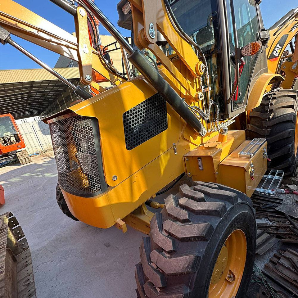 Caterpillar 420F - Baggerlader: das Bild 1 Caterpillar 420F - Baggerlader: das Bild 1
