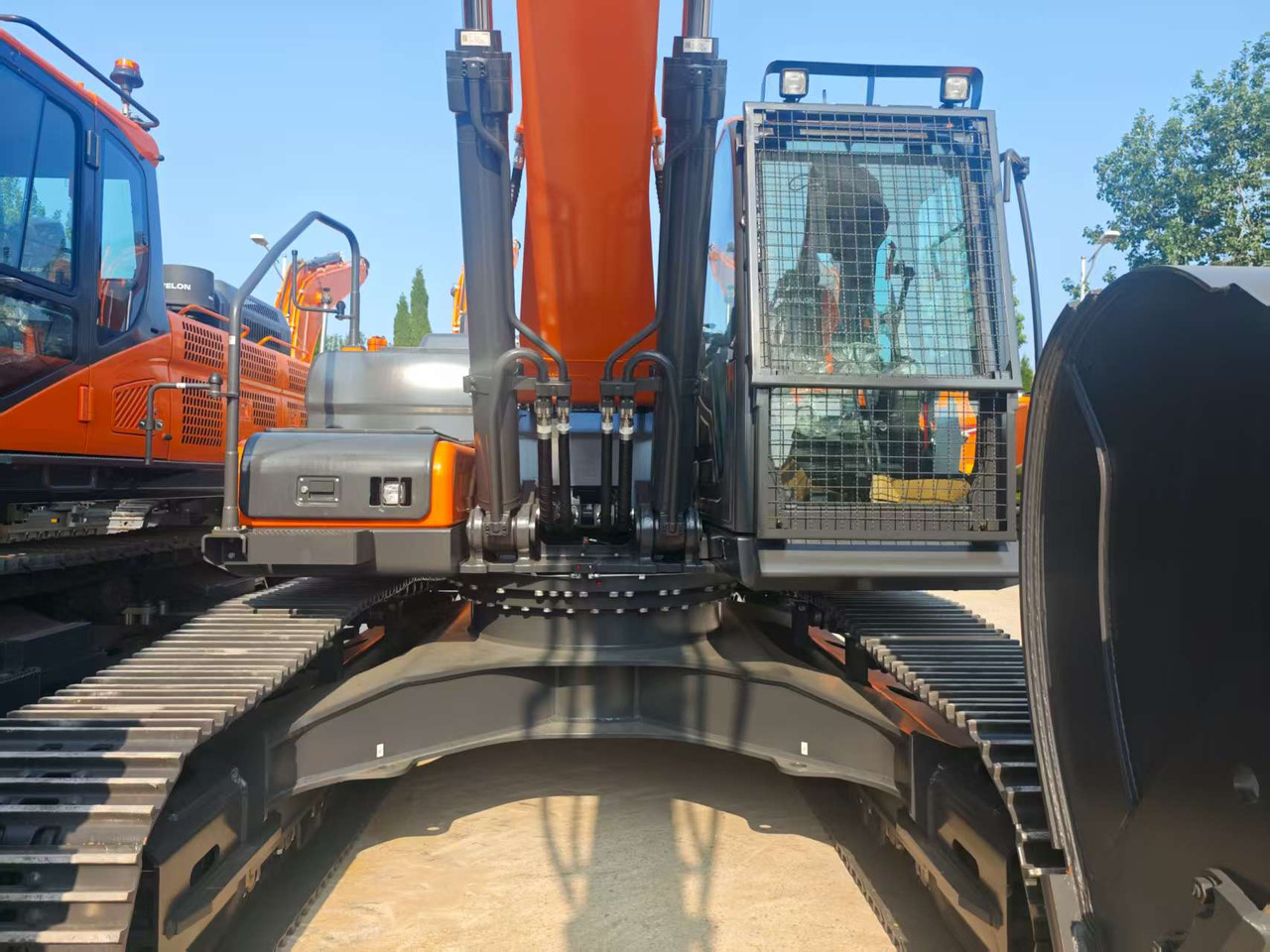 Develon DX360LCA-7M - Kettenbagger: das Bild 3 Develon DX360LCA-7M - Kettenbagger: das Bild 3