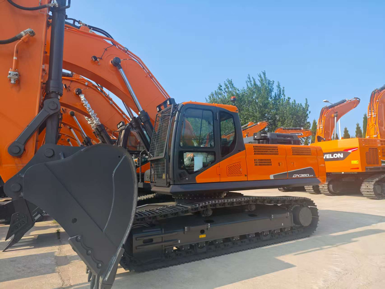 Develon DX360LCA-7M - Kettenbagger: das Bild 1 Develon DX360LCA-7M - Kettenbagger: das Bild 1