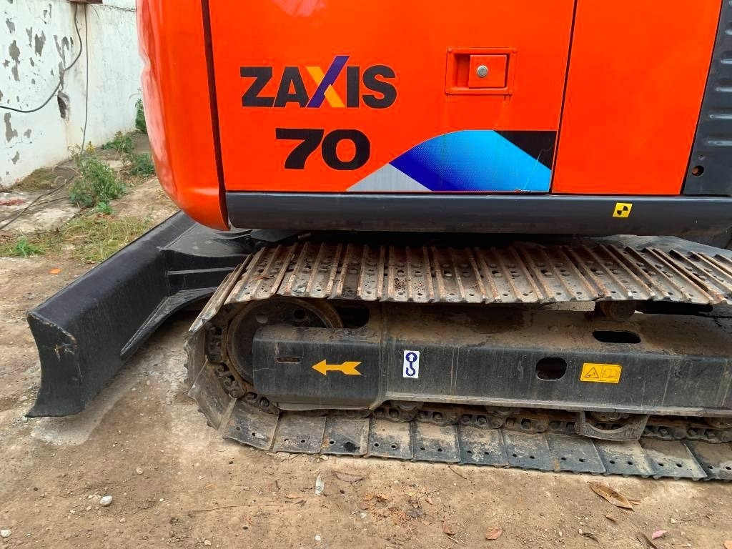 Hitachi Zaxis 70 - Kettenbagger: das Bild 2 Hitachi Zaxis 70 - Kettenbagger: das Bild 2