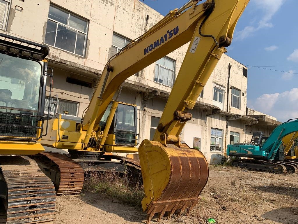 Komatsu PC 240 - Kettenbagger: das Bild 3 Komatsu PC 240 - Kettenbagger: das Bild 3