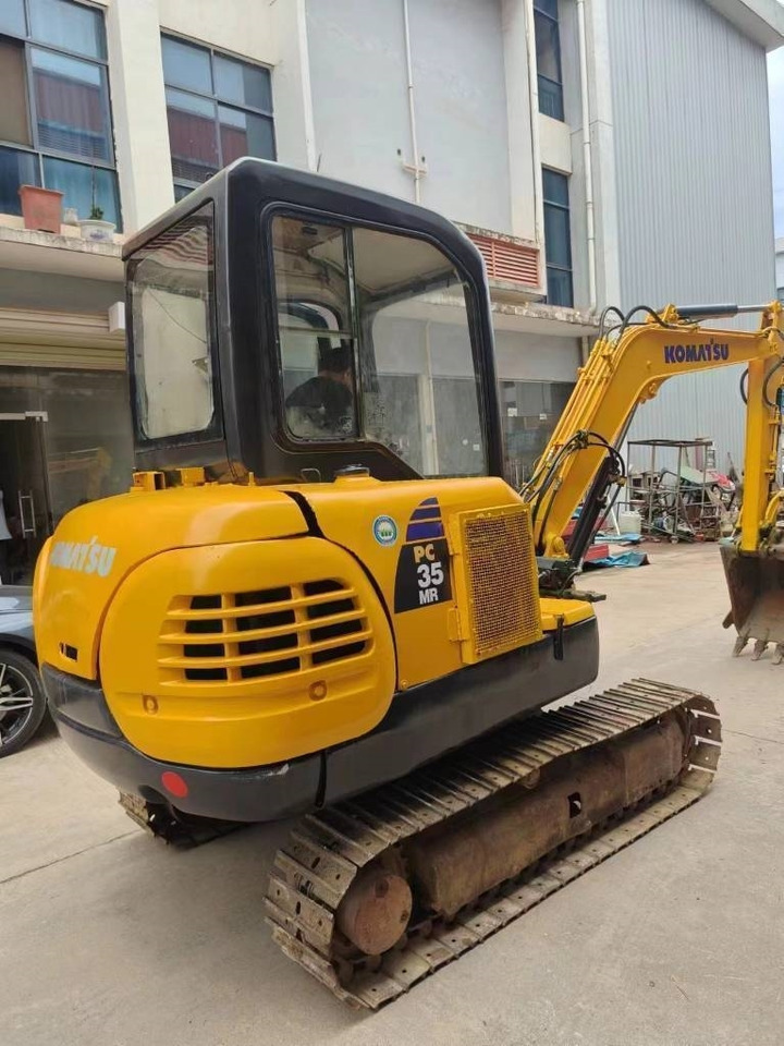 Komatsu PC 35MR-8 - Minibagger: das Bild 3 Komatsu PC 35MR-8 - Minibagger: das Bild 3