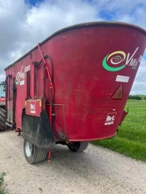 BvL VMIX 24-2S - Futtermischwagen: das Bild 2 BvL VMIX 24-2S - Futtermischwagen: das Bild 2