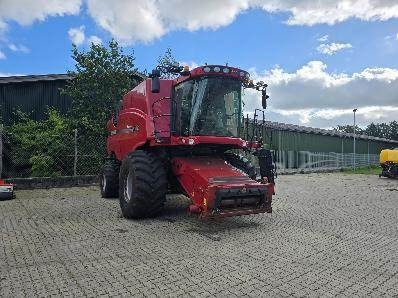 Case IH AXIAL FLOW 8010 - Mähdrescher: das Bild 2 Case IH AXIAL FLOW 8010 - Mähdrescher: das Bild 2