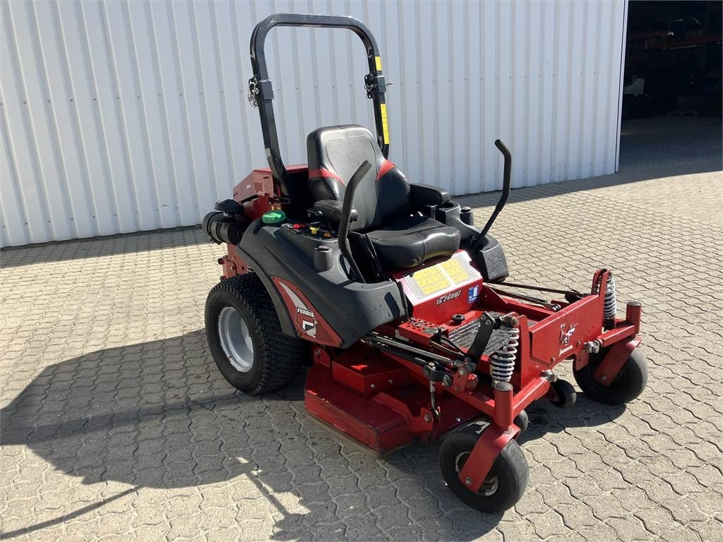 Ferris ZT 2600 IS 132CM - Rasenmäher: das Bild 2 Ferris ZT 2600 IS 132CM - Rasenmäher: das Bild 2