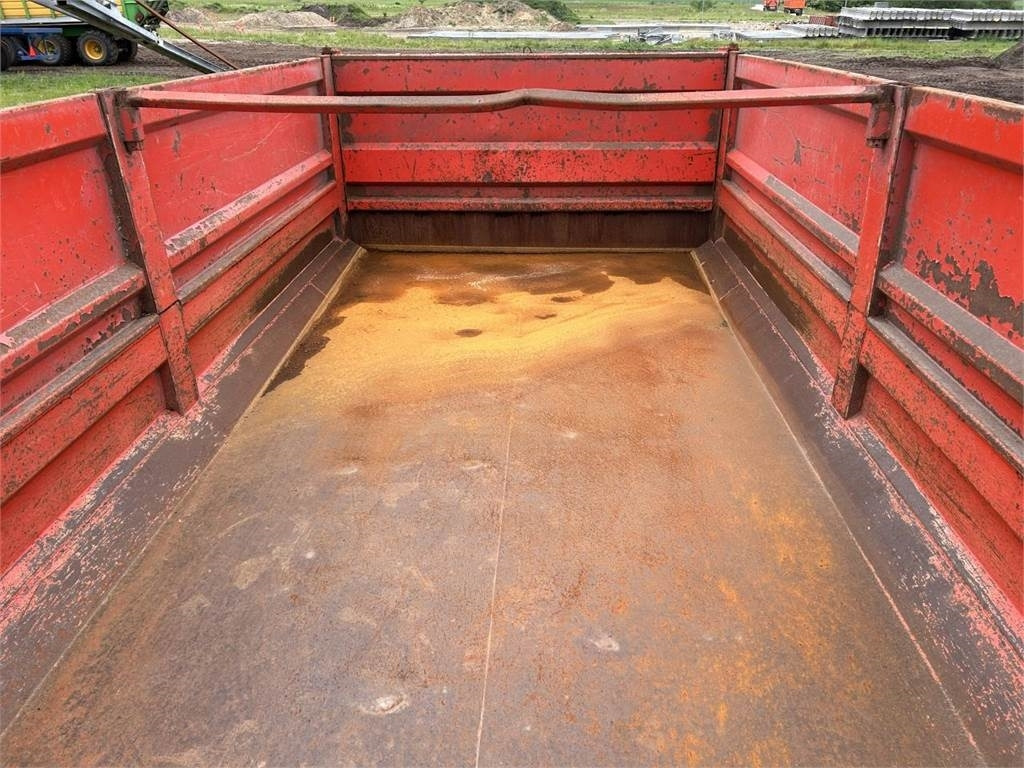 Mi FARMER LBC 120 BT - Landwirtschaftlicher Kipper: das Bild 3 Mi FARMER LBC 120 BT - Landwirtschaftlicher Kipper: das Bild 3