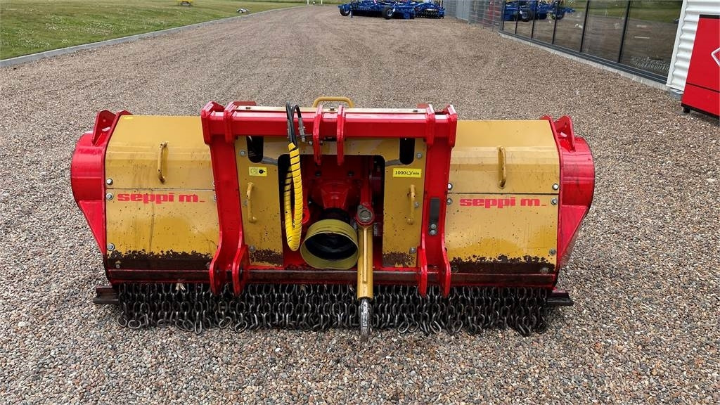 Seppi MIDIFORST DT 200 - Forstmulcher: das Bild 2 Seppi MIDIFORST DT 200 - Forstmulcher: das Bild 2