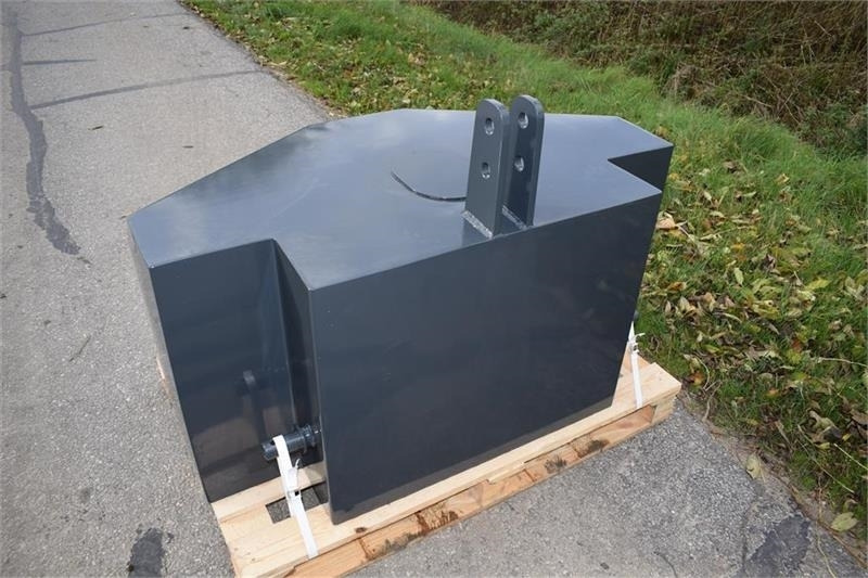 - - - 1000 kilo J-Maskiner - Gegengewicht für Landmaschine: das Bild 5 - - - 1000 kilo J-Maskiner - Gegengewicht für Landmaschine: das Bild 5