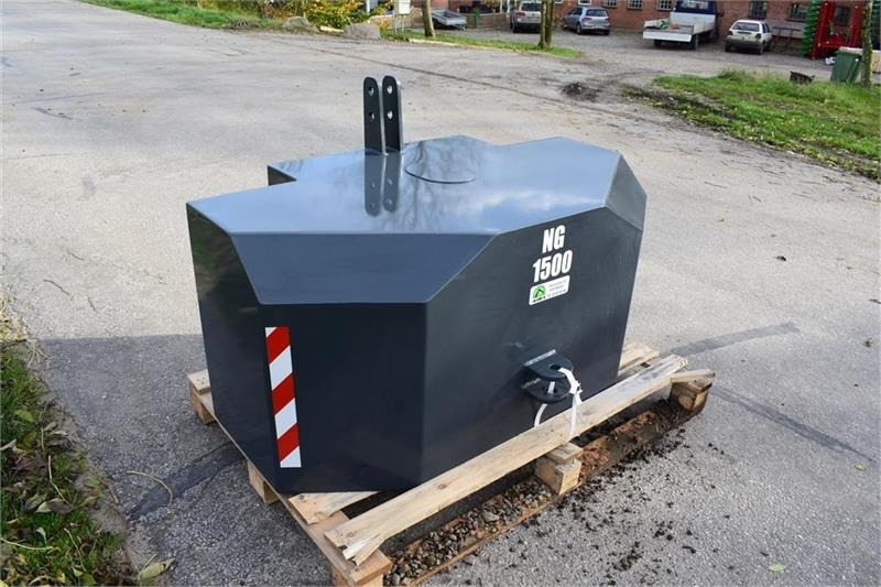 - - - 1500 kilo J-Maskiner - Gegengewicht für Landmaschine: das Bild 3 - - - 1500 kilo J-Maskiner - Gegengewicht für Landmaschine: das Bild 3