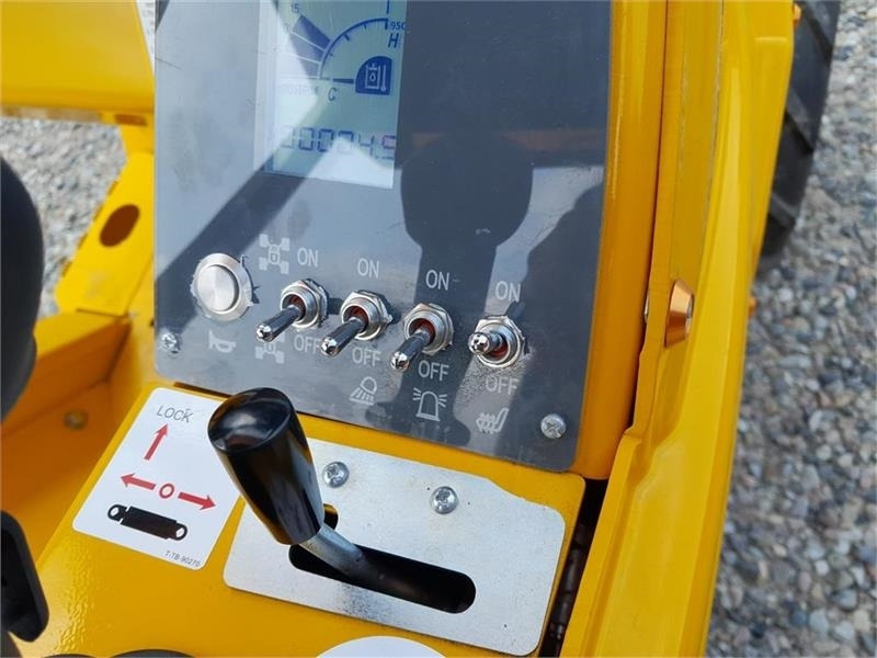 Hoflader Eurotrac W11 Teleskoparm: das Bild 13