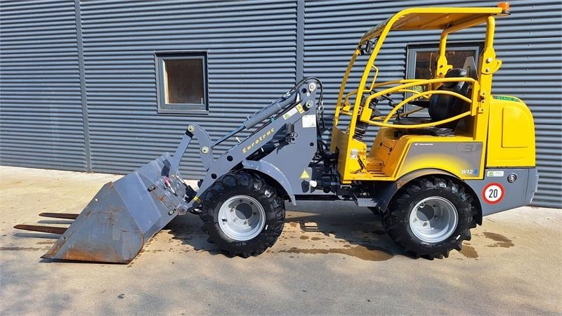 Eurotrac W12 - Hoflader: das Bild 2 Eurotrac W12 - Hoflader: das Bild 2