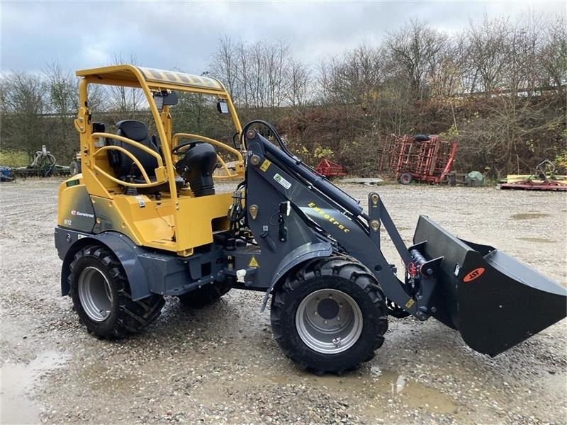 Eurotrac W12F XL lang arm - Hoflader: das Bild 4 Eurotrac W12F XL lang arm - Hoflader: das Bild 4