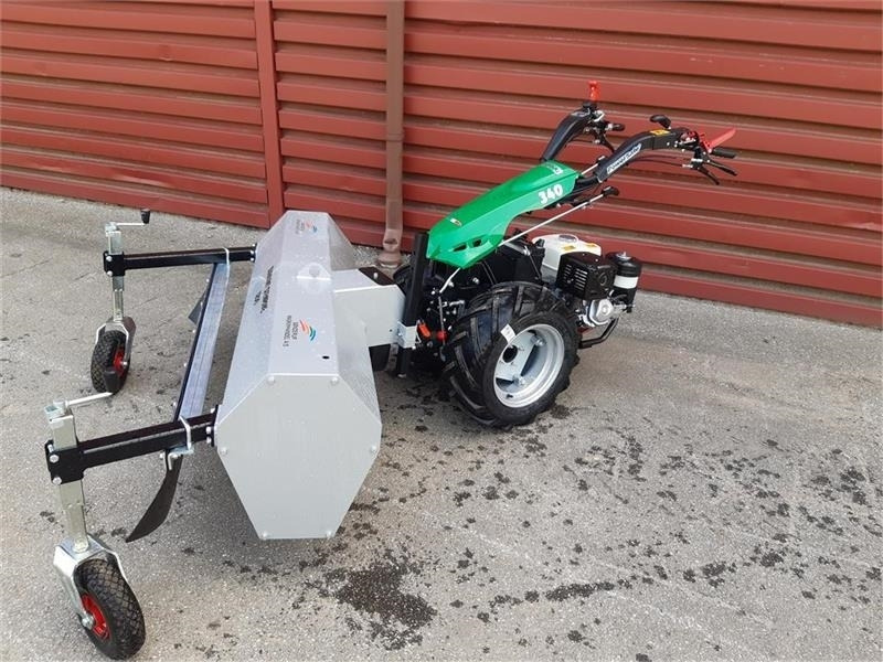 Ferrari 340 el-start stenrive - Kommunaltraktor: das Bild 2 Ferrari 340 el-start stenrive - Kommunaltraktor: das Bild 2