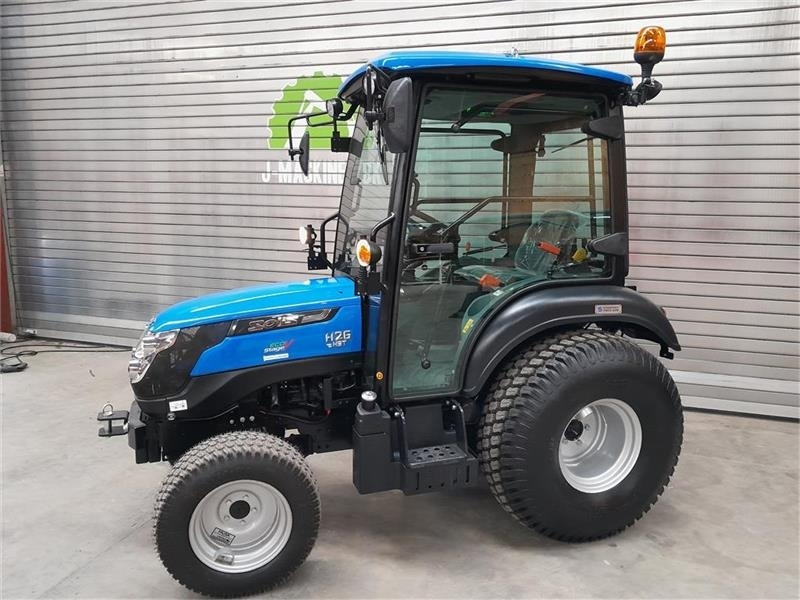 Solis 26 med kabine - Kommunaltraktor: das Bild 1 Solis 26 med kabine - Kommunaltraktor: das Bild 1