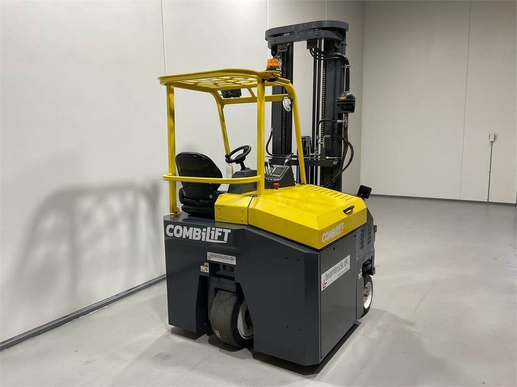 Combilift CBE3000 - Vierwegstapler: das Bild 2 Combilift CBE3000 - Vierwegstapler: das Bild 2