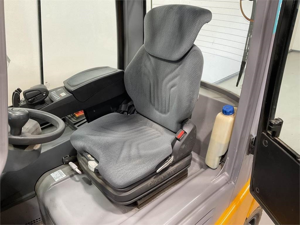 Jungheinrich EFG 320 - Elektrostapler: das Bild 5 Jungheinrich EFG 320 - Elektrostapler: das Bild 5