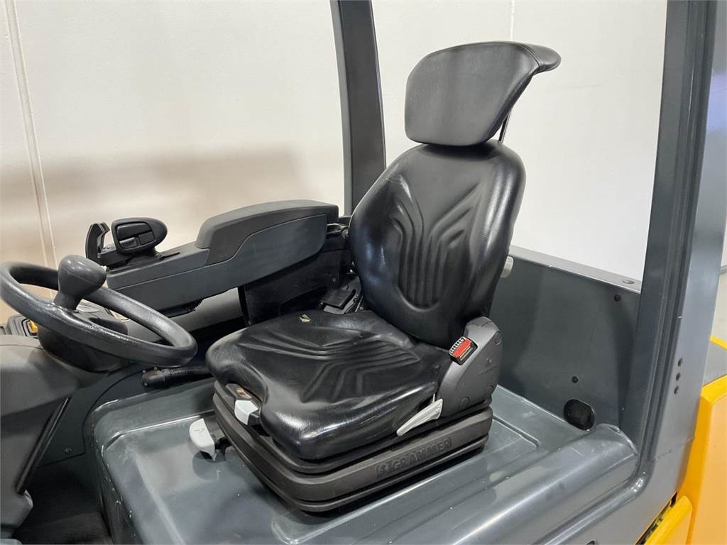 Jungheinrich EFG 430 - Elektrostapler: das Bild 5 Jungheinrich EFG 430 - Elektrostapler: das Bild 5