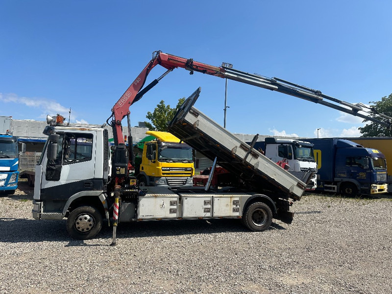 Iveco Eurocargo 120 EL 210hp / Fassi 80A Year 2012 + Tip - Autokran: das Bild 2 Iveco Eurocargo 120 EL 210hp / Fassi 80A Year 2012 + Tip - Autokran: das Bild 2