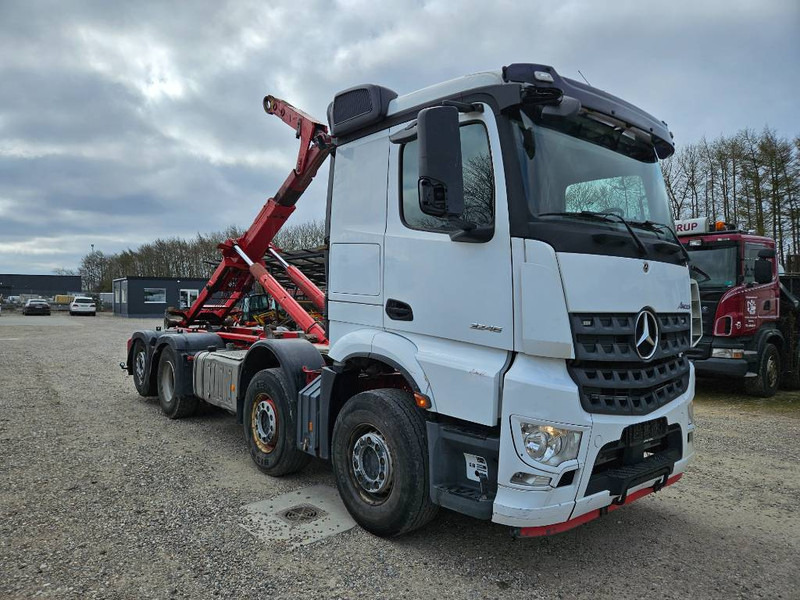 Mercedes-Benz Arocs 3246 L 8x2/4 //Kroghejs / Hook / Hagen// - Abrollkipper: das Bild 1 Mercedes-Benz Arocs 3246 L 8x2/4 //Kroghejs / Hook / Hagen// - Abrollkipper: das Bild 1