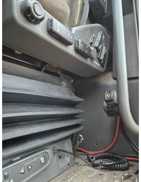 Sattelzugmaschine Volvo FH 500 6x2 // Hydraulic // Double boogie: das Bild 18