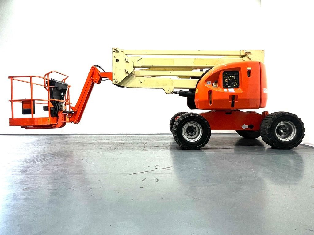 JLG 450AJ - Gelenkarmbühne: das Bild 4 JLG 450AJ - Gelenkarmbühne: das Bild 4