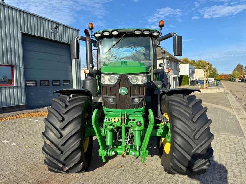 John Deere 6155R Autopowr - Traktor: das Bild 5 John Deere 6155R Autopowr - Traktor: das Bild 5