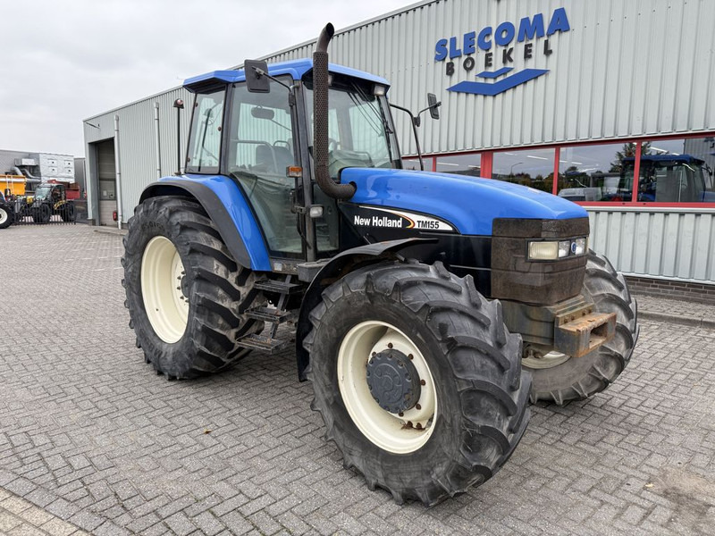 New Holland 8360 Range Command - Traktor: das Bild 4 New Holland 8360 Range Command - Traktor: das Bild 4