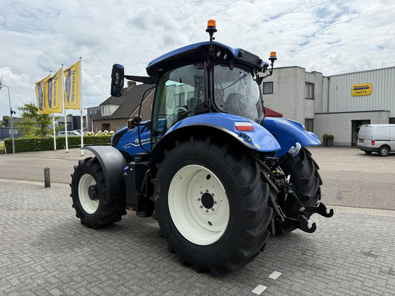 New Holland T6.145 AC STAGE V - Traktor: das Bild 2 New Holland T6.145 AC STAGE V - Traktor: das Bild 2