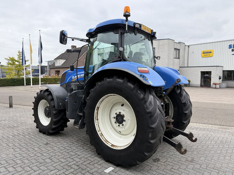 New Holland T7.210 Auto Command - Traktor: das Bild 2 New Holland T7.210 Auto Command - Traktor: das Bild 2