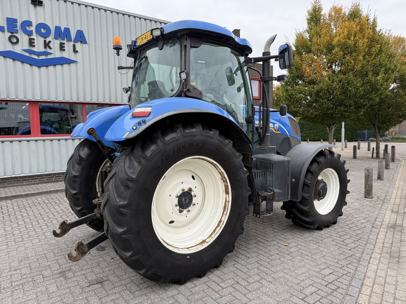 New Holland T7.210 Auto Command - Traktor: das Bild 3 New Holland T7.210 Auto Command - Traktor: das Bild 3