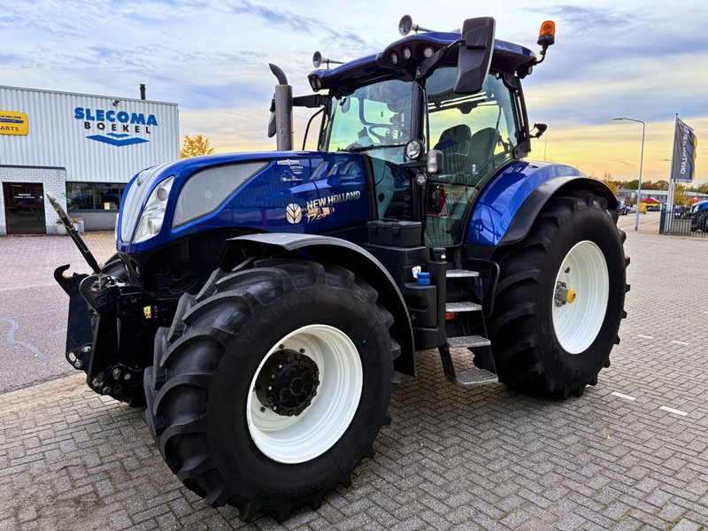 New Holland T7.270 AC 10 Years Blue Power Edition - Traktor: das Bild 1 New Holland T7.270 AC 10 Years Blue Power Edition - Traktor: das Bild 1