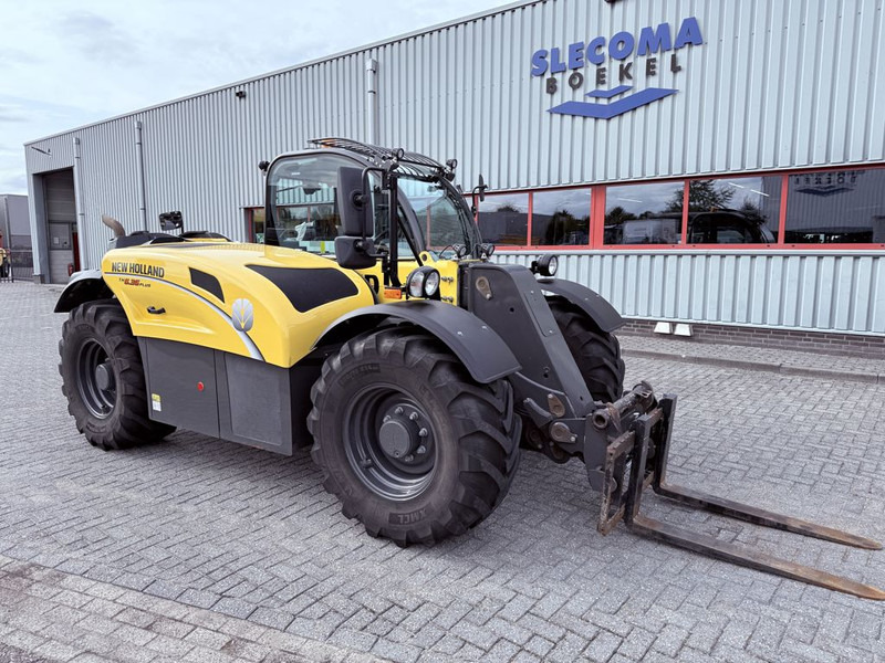 New Holland TH6.36 PLUS - Teleskoplader: das Bild 4 New Holland TH6.36 PLUS - Teleskoplader: das Bild 4