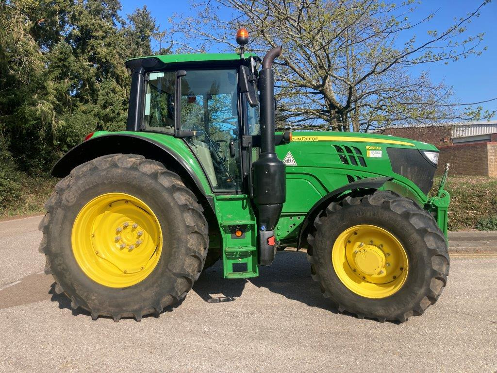 JOHN DEERE 6155M - Traktor: das Bild 4 JOHN DEERE 6155M - Traktor: das Bild 4