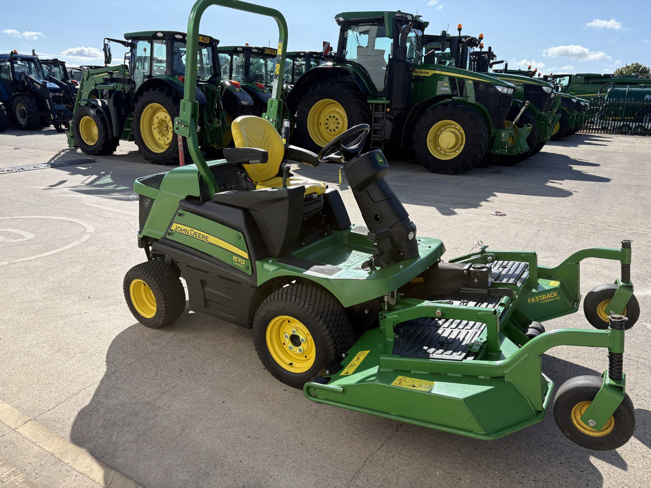 John Deere 1570 C/w 72" rear discharge deck - Rasenmäher: das Bild 3 John Deere 1570 C/w 72" rear discharge deck - Rasenmäher: das Bild 3