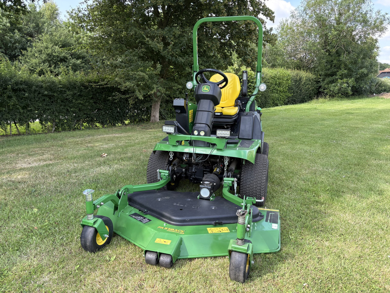 John Deere 1570 Out-Front Mower - Rasenmäher: das Bild 2 John Deere 1570 Out-Front Mower - Rasenmäher: das Bild 2