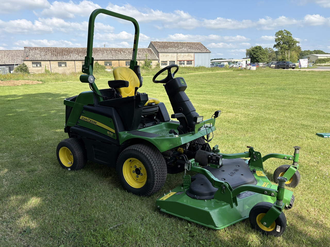 John Deere 1570 Out-Front Mower - Rasenmäher: das Bild 3 John Deere 1570 Out-Front Mower - Rasenmäher: das Bild 3