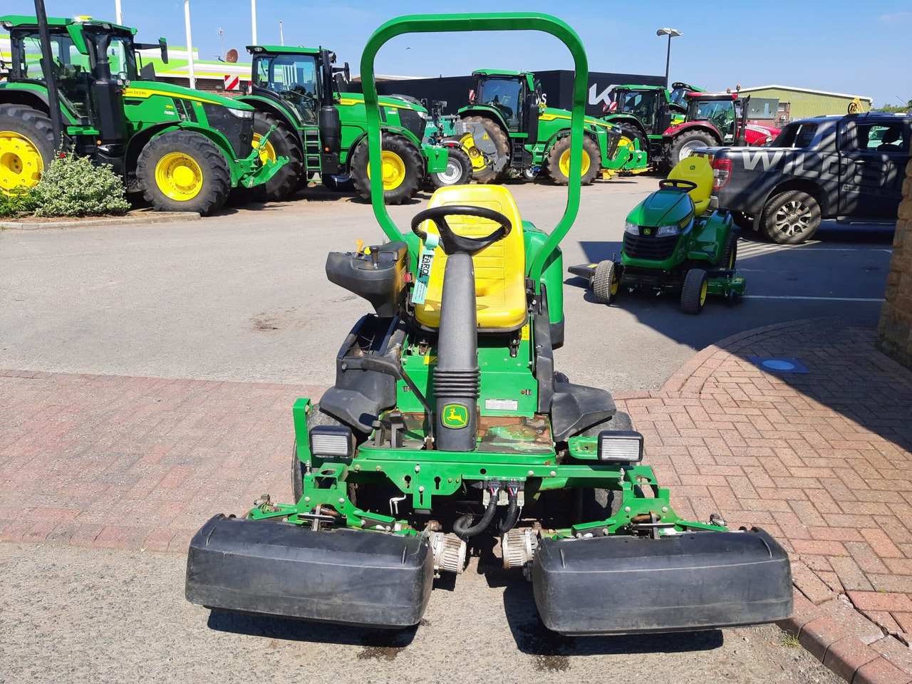 John Deere 2500EH greens triple mower - Rasenmäher: das Bild 4 John Deere 2500EH greens triple mower - Rasenmäher: das Bild 4