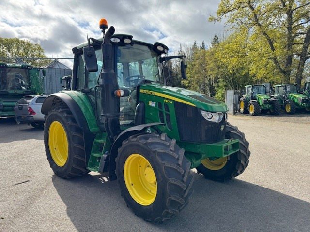 John Deere 6110M - Traktor: das Bild 4 John Deere 6110M - Traktor: das Bild 4