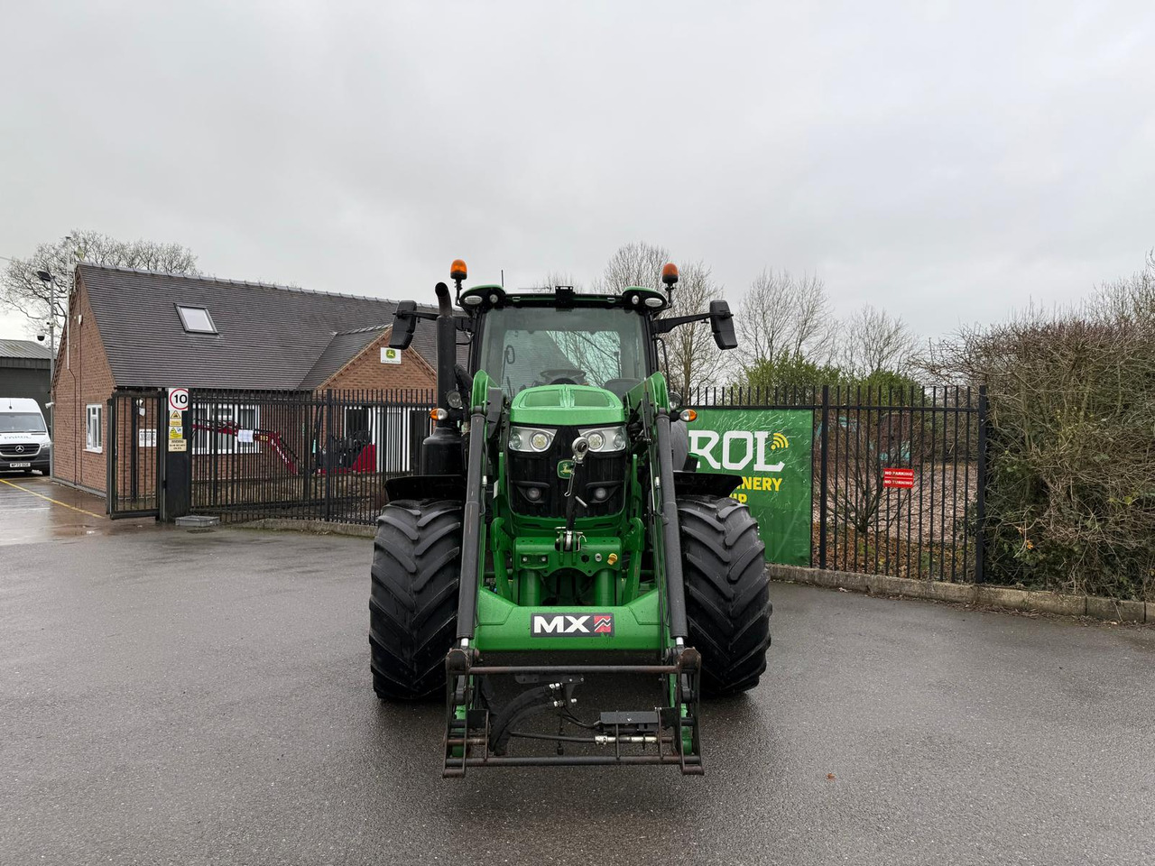 John Deere 6135R - Traktor: das Bild 3 John Deere 6135R - Traktor: das Bild 3