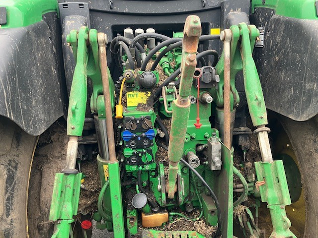 John Deere 6145R - Traktor: das Bild 5 John Deere 6145R - Traktor: das Bild 5