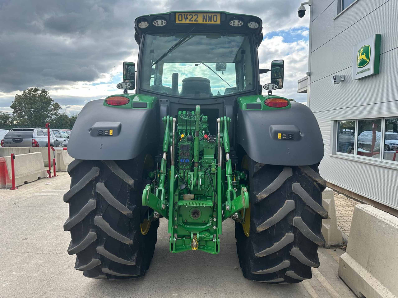 John Deere 6215R - Traktor: das Bild 4 John Deere 6215R - Traktor: das Bild 4