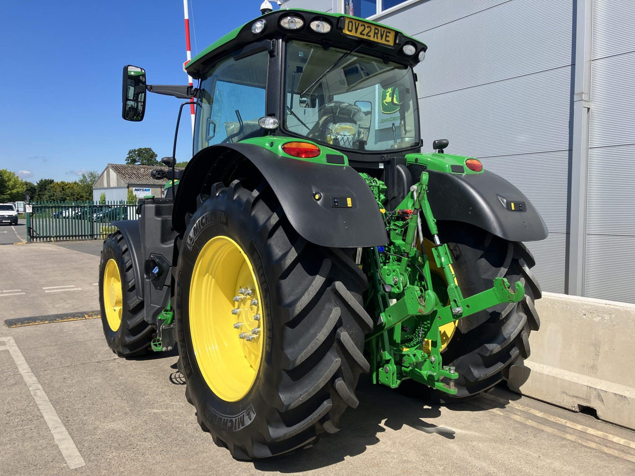 John Deere 6215R - Traktor: das Bild 3 John Deere 6215R - Traktor: das Bild 3