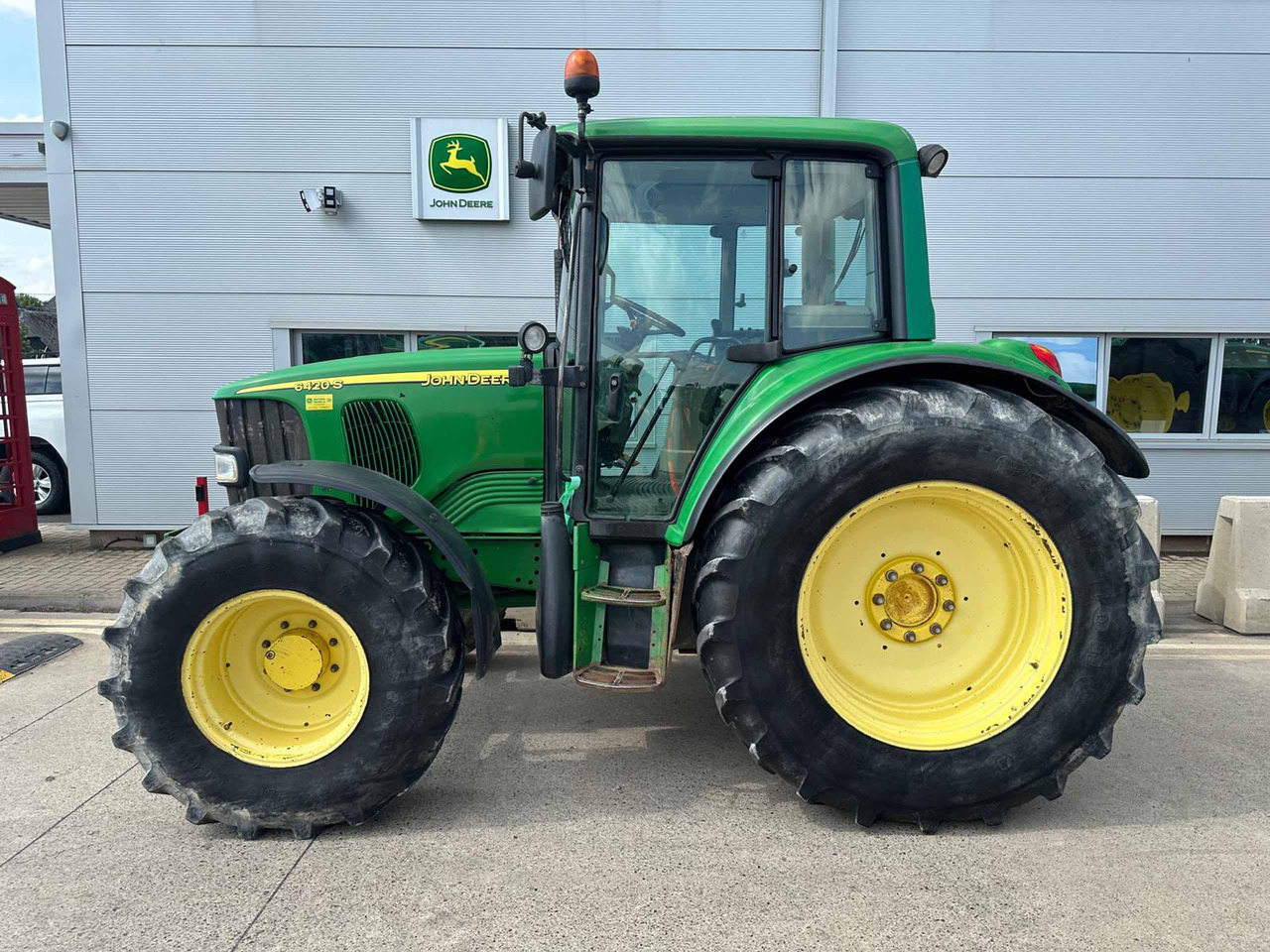 John Deere 6420S - Traktor: das Bild 2 John Deere 6420S - Traktor: das Bild 2