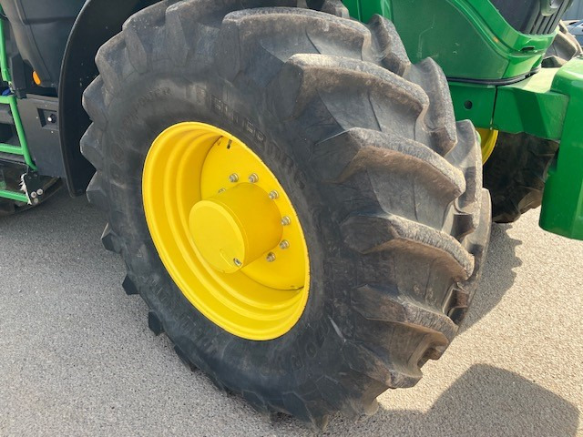 John Deere 6R 250 - Traktor: das Bild 5 John Deere 6R 250 - Traktor: das Bild 5