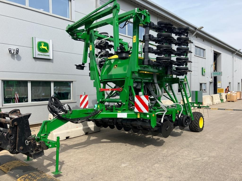 John Deere 750A - Sämaschine: das Bild 1 John Deere 750A - Sämaschine: das Bild 1