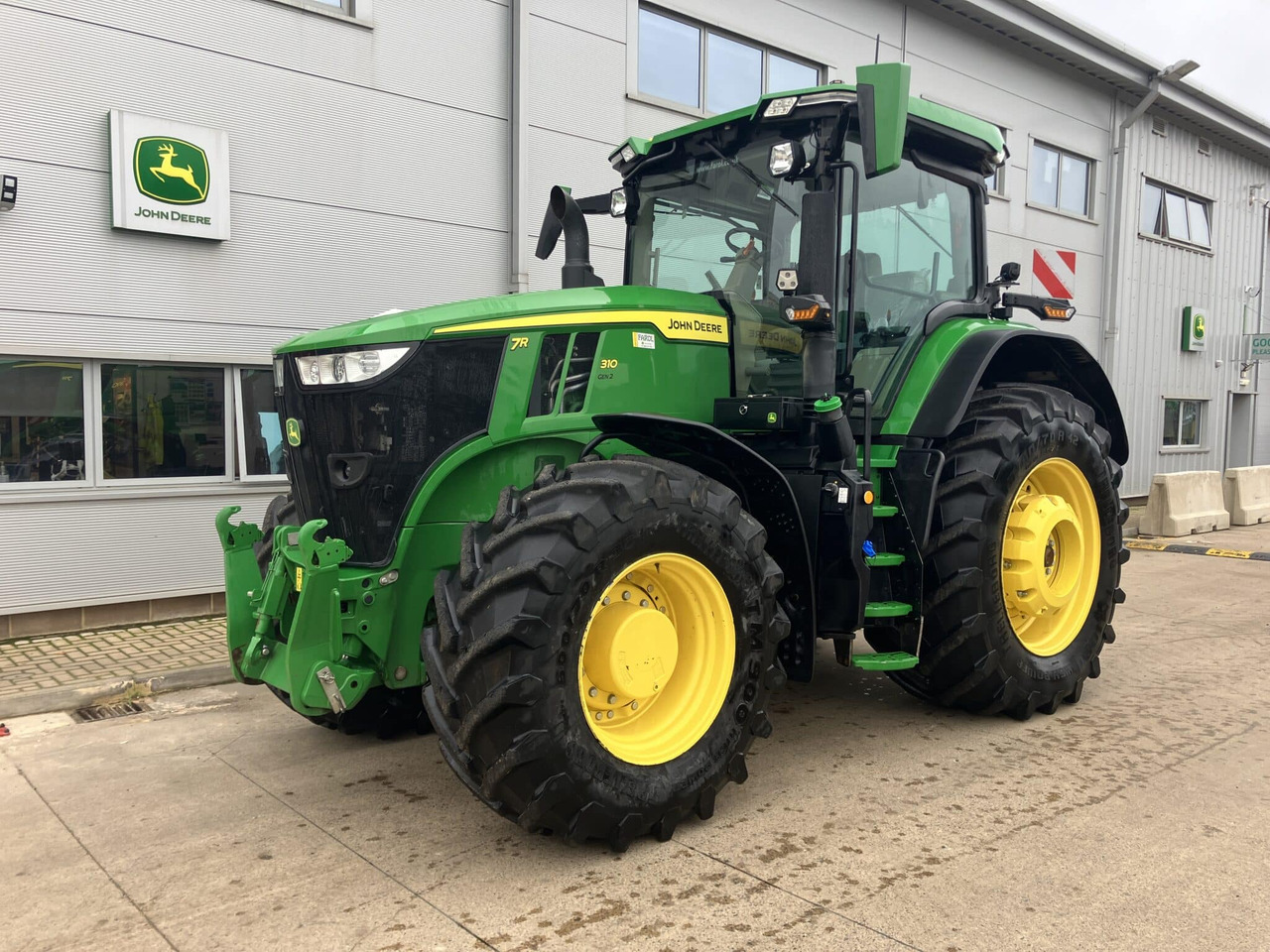 Traktor John Deere 7R 310: das Bild 1