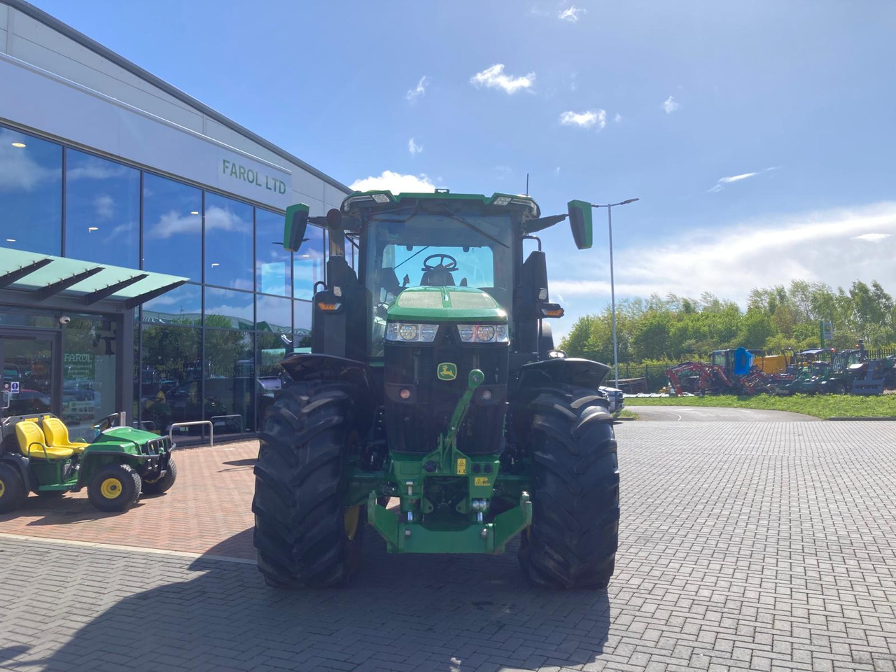 John Deere 7R 310 - Traktor: das Bild 4 John Deere 7R 310 - Traktor: das Bild 4