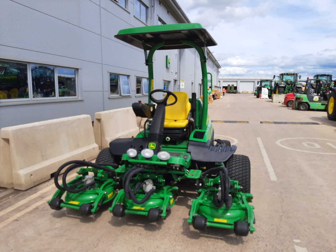 John Deere 8800A TerrainCut Mower - Rasenmäher: das Bild 2 John Deere 8800A TerrainCut Mower - Rasenmäher: das Bild 2