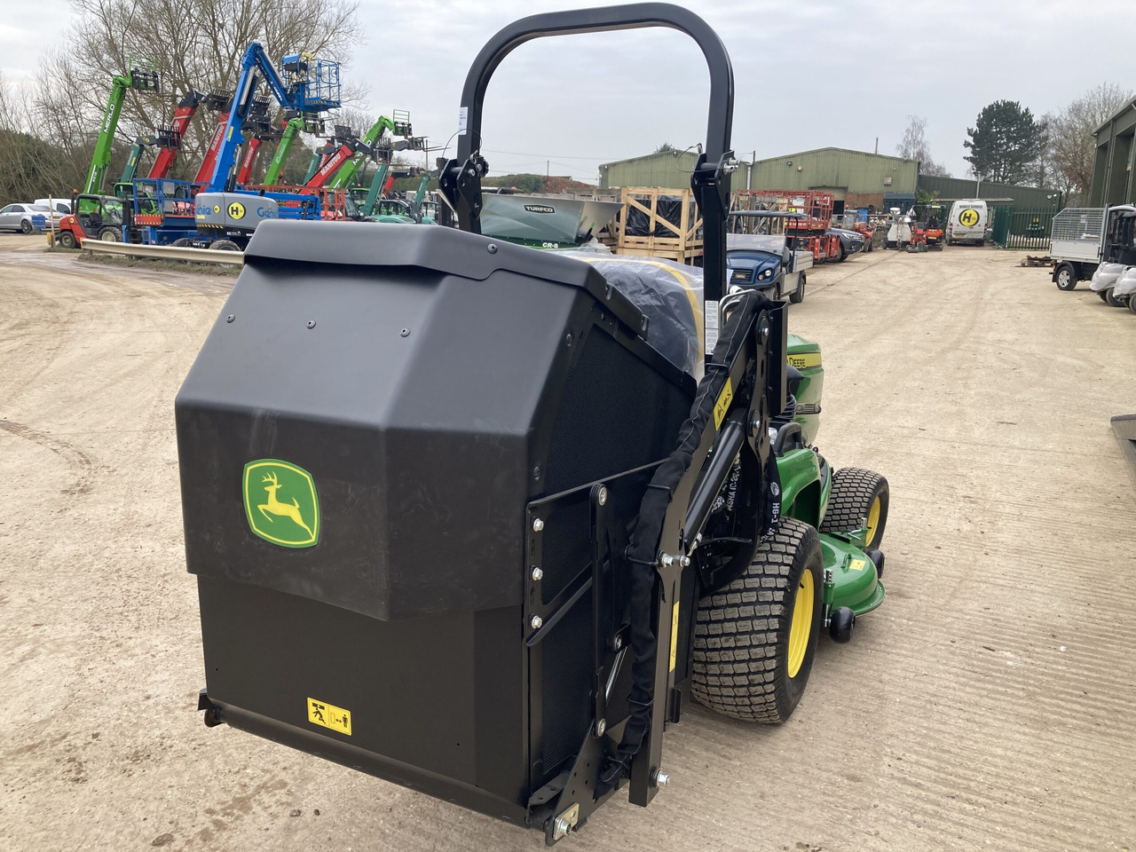 John Deere X950R ride on cut and collect mower - Rasenmäher: das Bild 5 John Deere X950R ride on cut and collect mower - Rasenmäher: das Bild 5