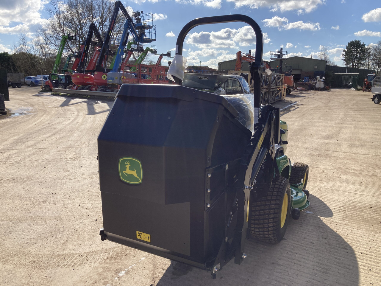 John Deere X950R ride on cut and collect mower - Rasenmäher: das Bild 5 John Deere X950R ride on cut and collect mower - Rasenmäher: das Bild 5